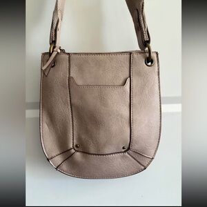 Elegant Beige Leather Shoulder Bag